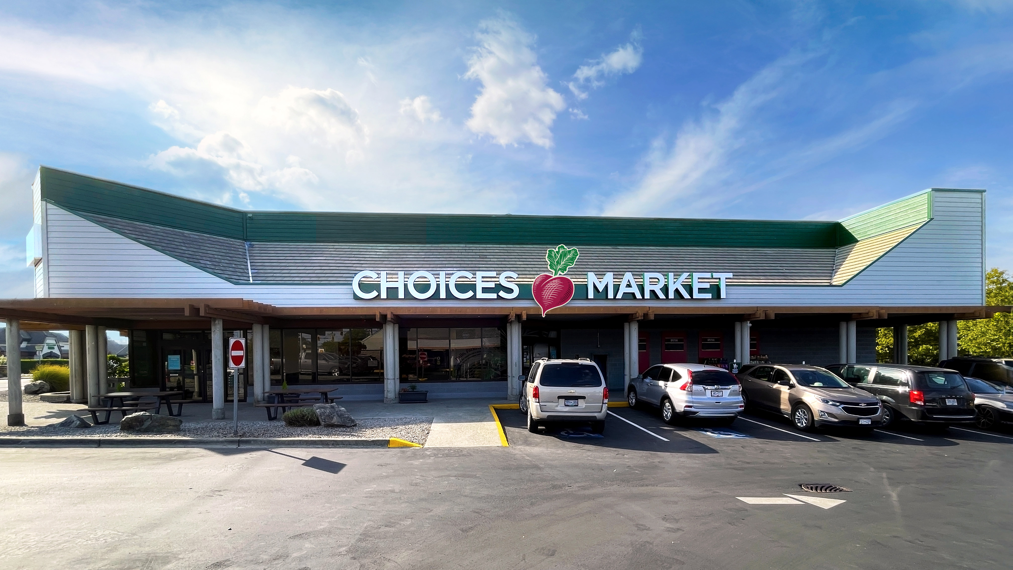 Choices Market exterior and retail signage detail